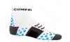 Calcetín ultratécnico Alto Compressport color Blanco-Azul Calcetín ultratécnico Alto Compressport color Blanco-Azul