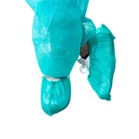 Cubrezapatos de polipropileno 30g color verde (caja de 100 unidades)