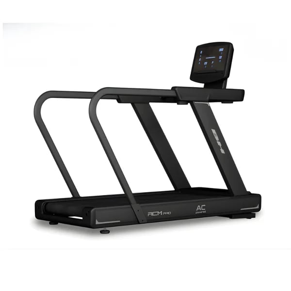 Cinta de correr RCM Pro MED BH Fitness: sus barras laterales la hacen perfecta para fines de rehabilitación
