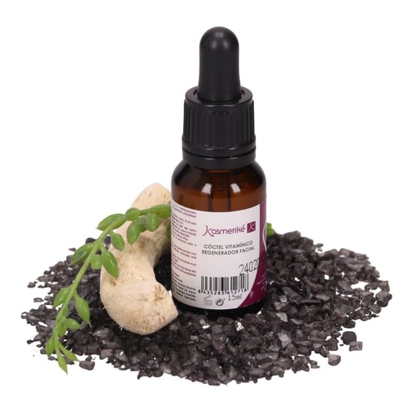 Cóctel - Concentrado Vitamínico Regenerador Facial Kosmetiké Profesional 15 cc: Acción antiedad