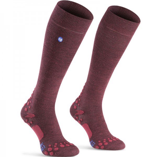 ÚLTIMAS TALLAS - Calcetines Vida Diaria Compressport Care Socks - Color Granate (Talla L)