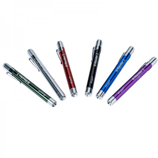 Linterna de diagnóstico Riester ri-pen en envase de una unidad (color pendiente de disponibilidad) Linterna de diagnóstico Riester ri-pen en envase de una unidad (color pendiente de disponibilidad)