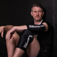 TMX® Funda Terapéutica de Compresión con Terapia de Frío y Calor. Talla L: universal para rodillas y articulaciones más grandes TMX® Funda Terapéutica de Compresión con Terapia de Frío y Calor. Talla L: universal para rodillas y articulaciones más grandes